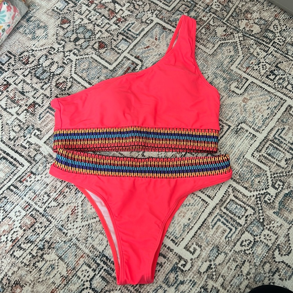 One Shoulder Contrast Trim Bikini
